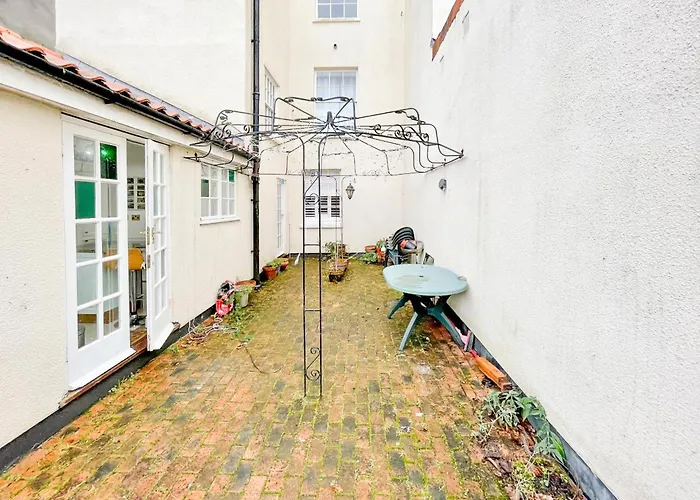 South Parade Mansions